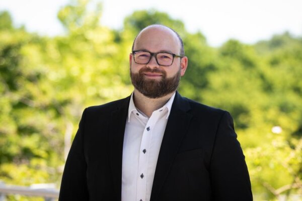 Porträt Dr. Jan David Hendricks